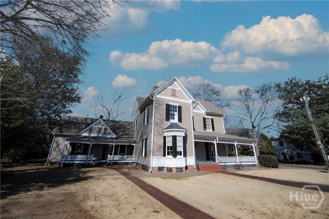 524 Hill Street - Photo 1