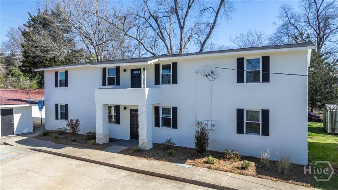 410 Columbia Street - Photo 1