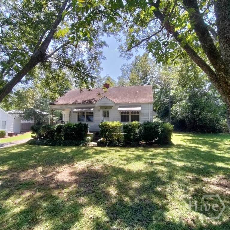 145 Sunset Drive - Photo 1