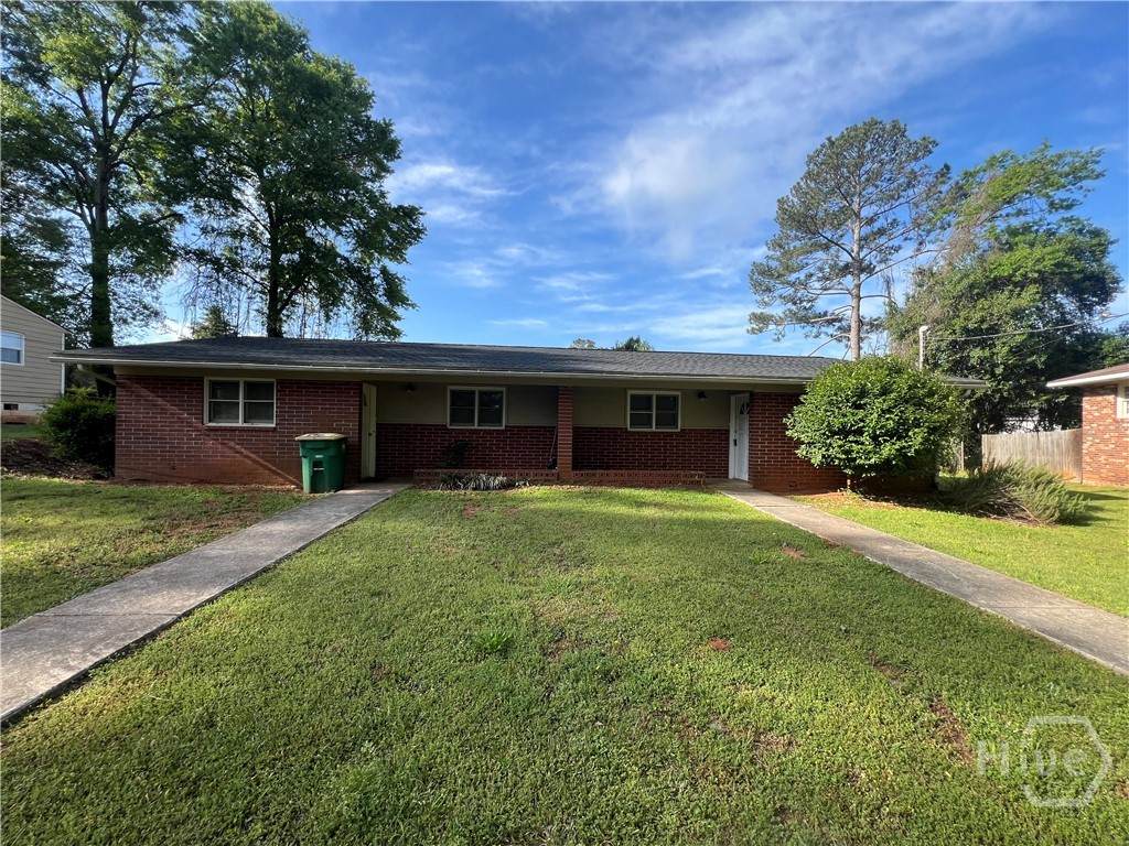 129 Pineview Drive - Photo 1