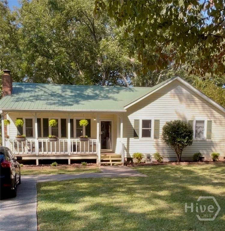 1384 Brookhaven Drive - Photo 1