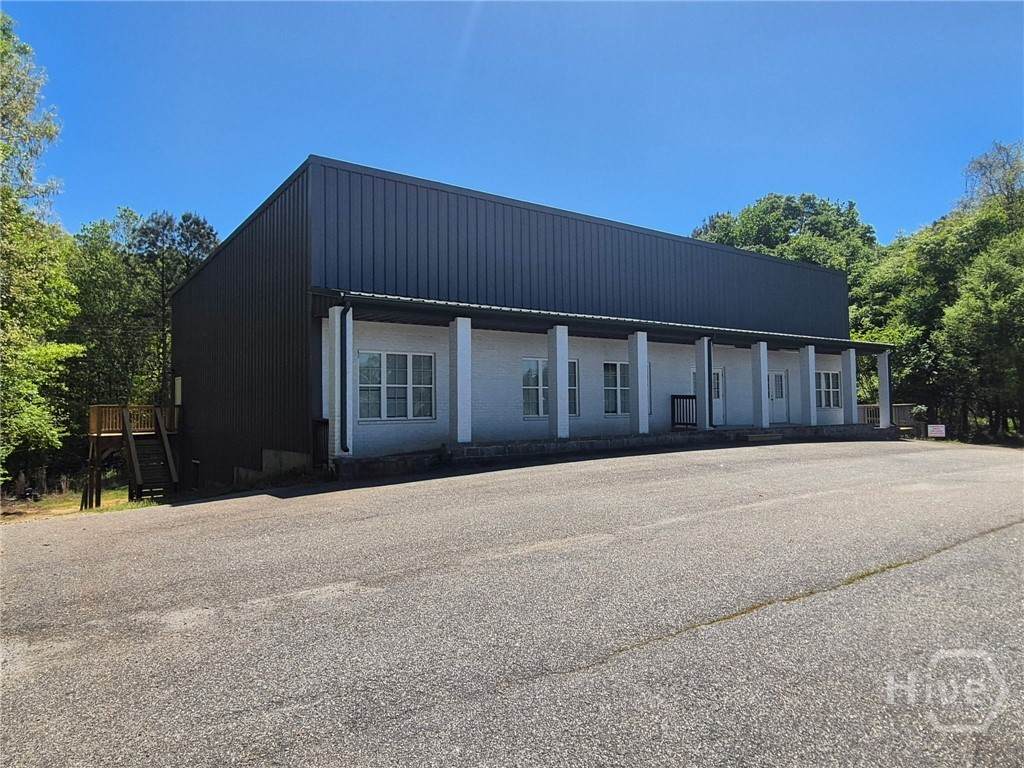 320 Mill Creek Drive - Photo 1