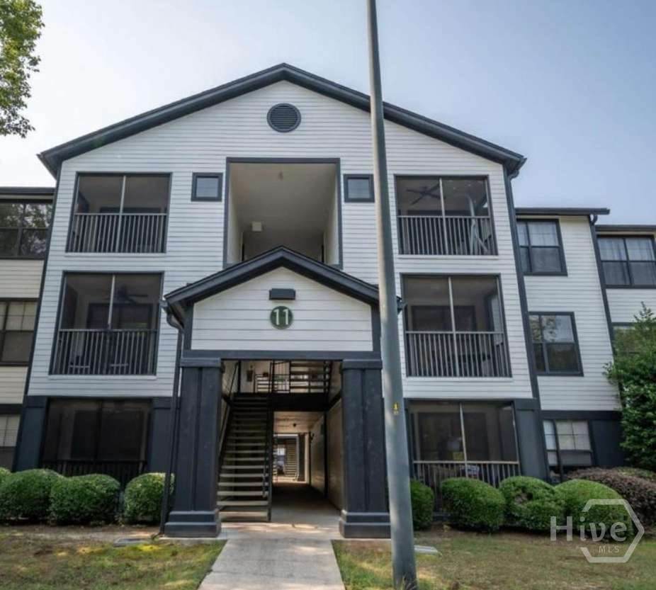 211 North Avenue - Photo 1