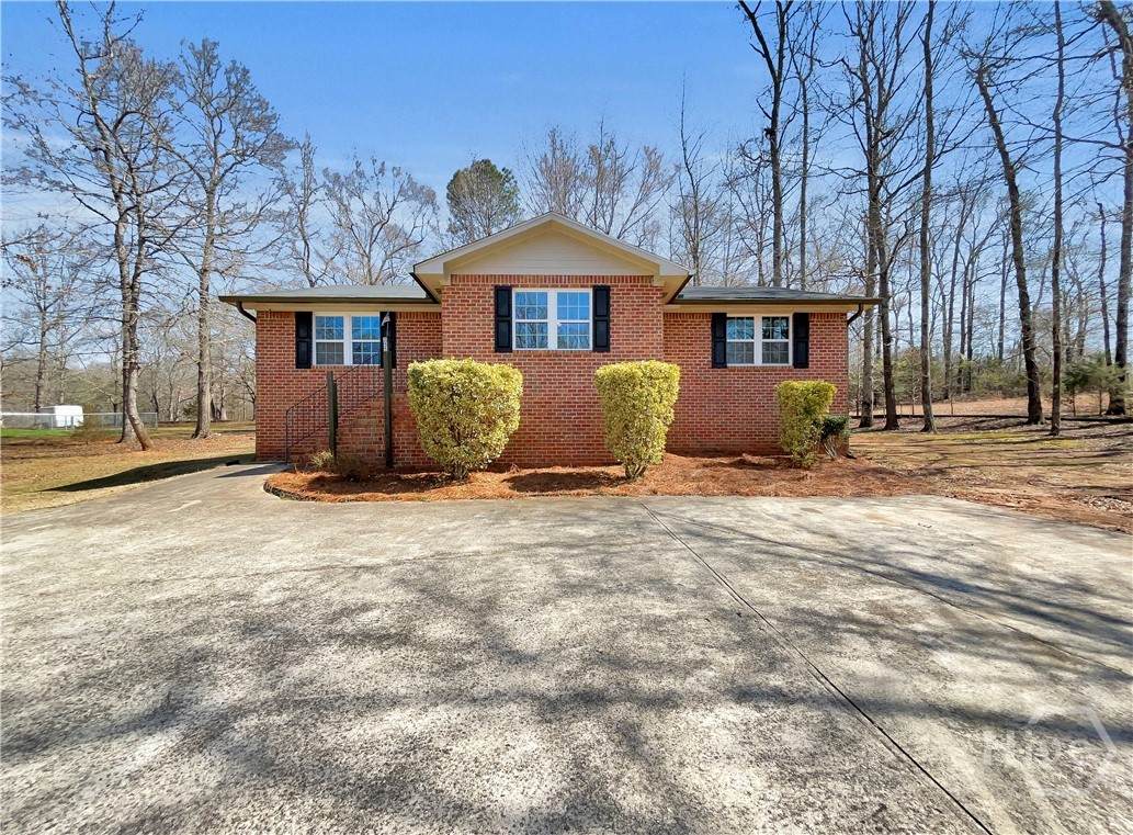 255 Big Oak Circle - Photo 1
