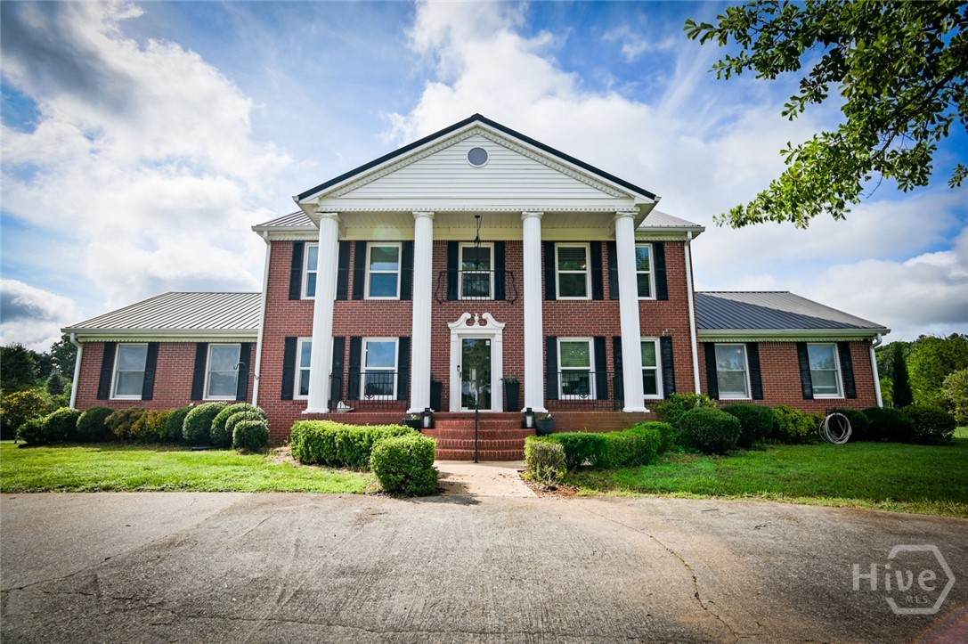 1520 Colonial Drive - Photo 1