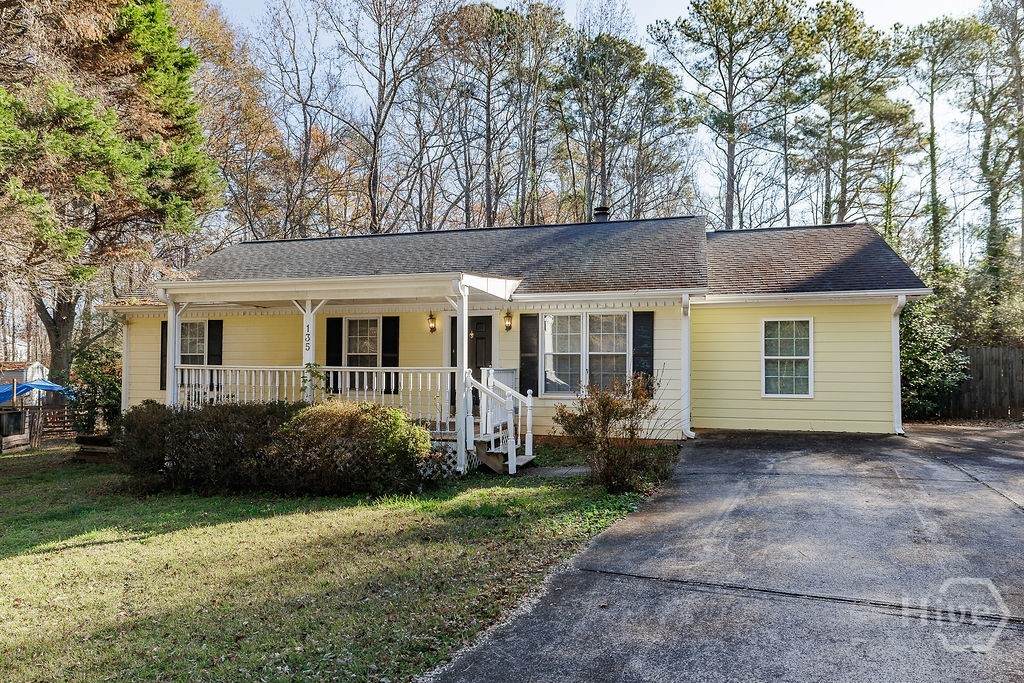 135 Longbranch Court - Photo 1
