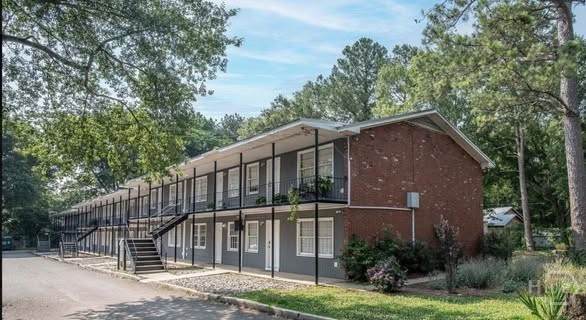 125 Honeysuckle Lane - Photo 1