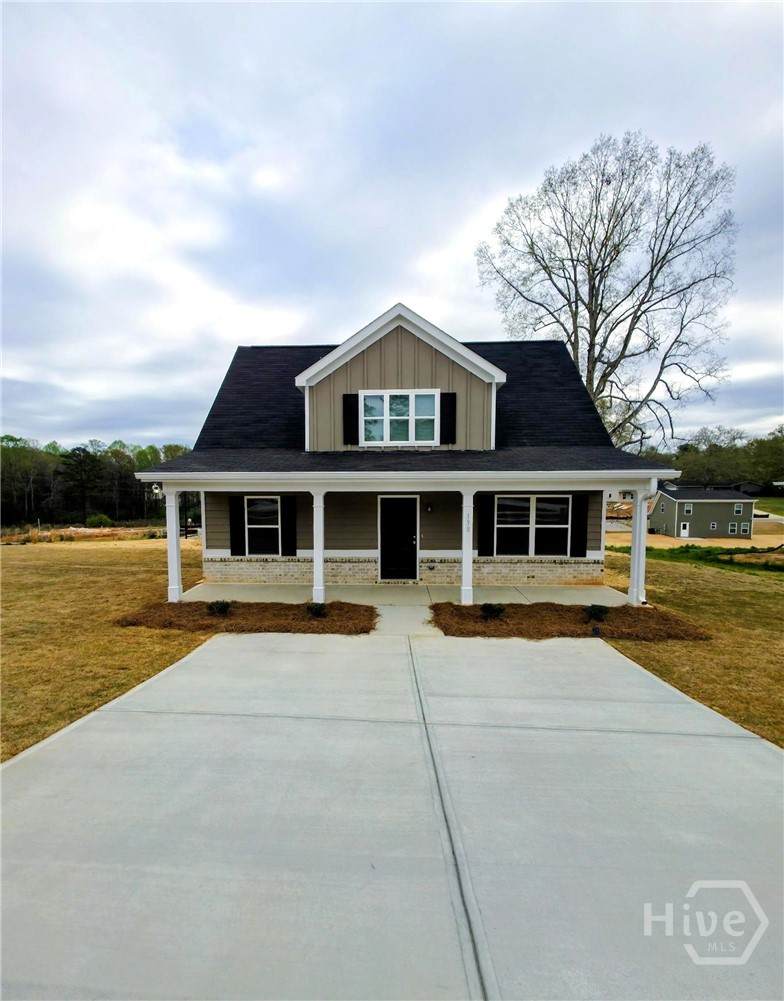 138 Charlotte Circle - Photo 1