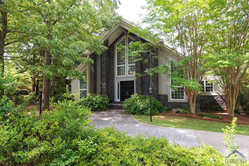 140 Mansfield Court - Photo 1