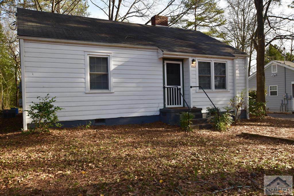 1923 Lumpkin Street S - Photo 1