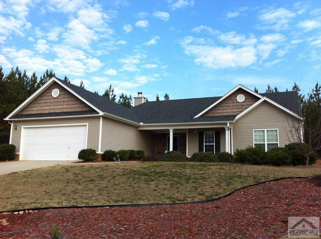 396 Pinewood Circle - Photo 1
