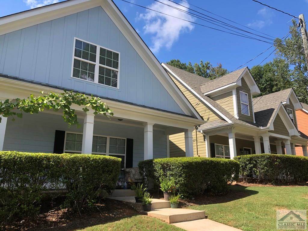 107 E Paces Drive - Photo 1