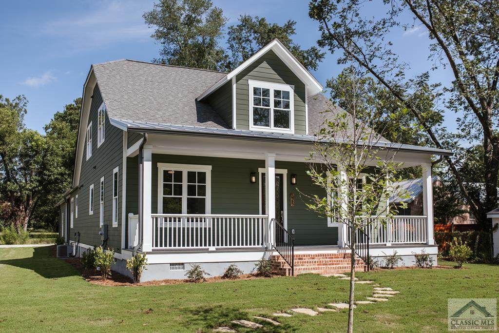 325 Gilmer Street - Photo 1