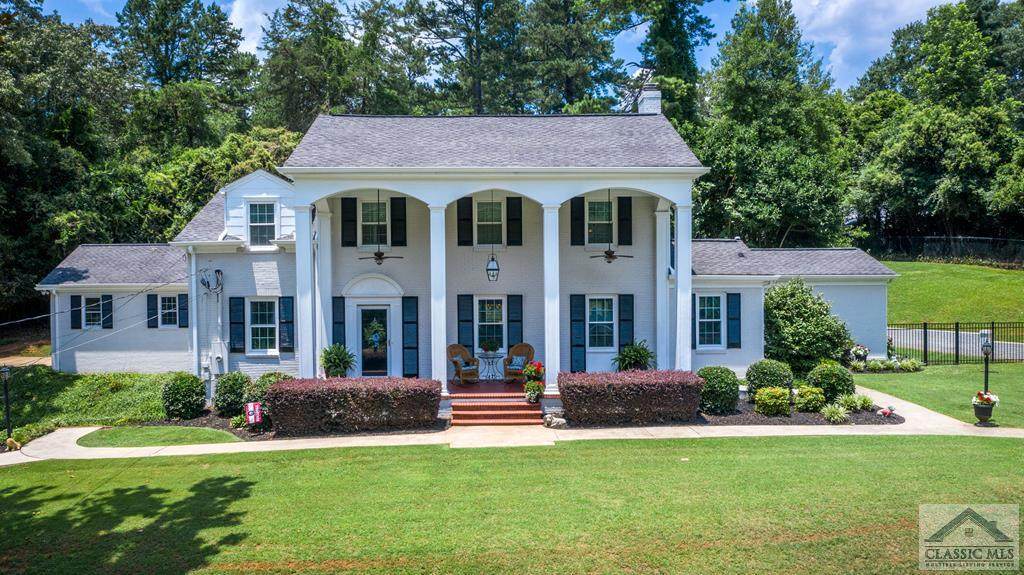 340 Parkway Drive - Photo 1