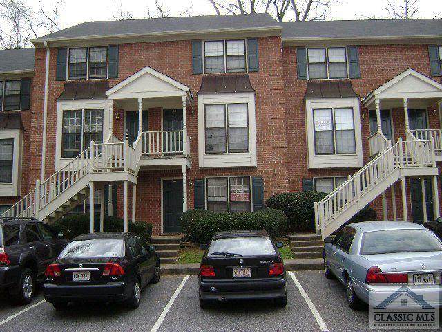200 Cloverhurst Avenue E - Photo 1