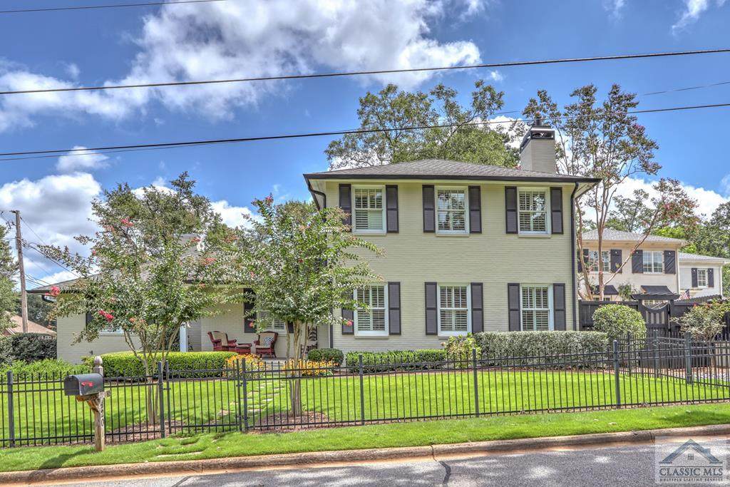 420 Morton Avenue - Photo 1
