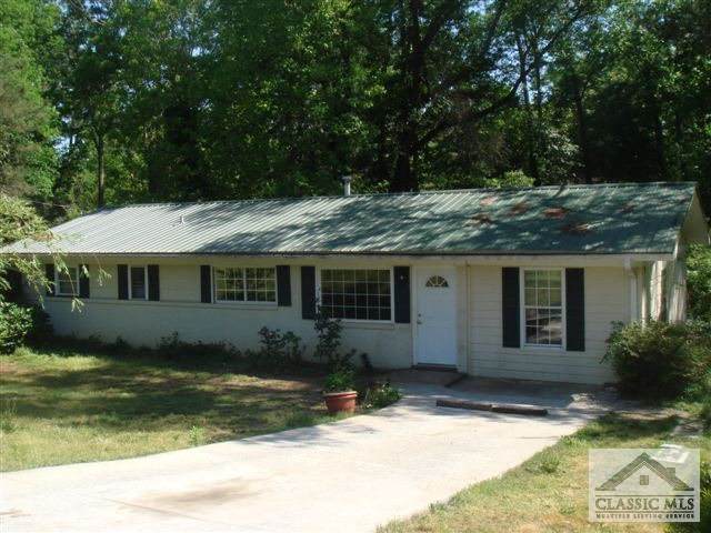 135 Lillian Drive - Photo 1