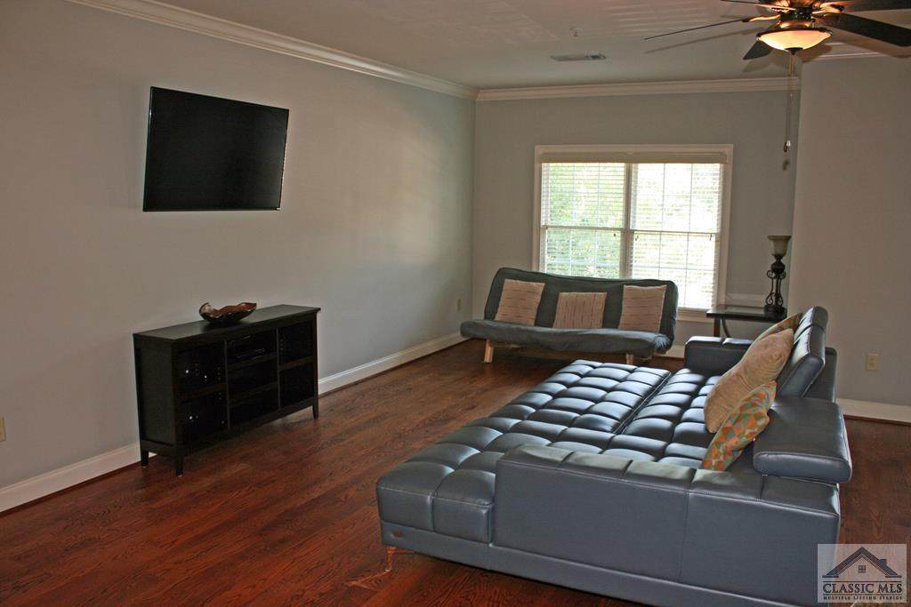 170 Woodrow Street - Photo 1