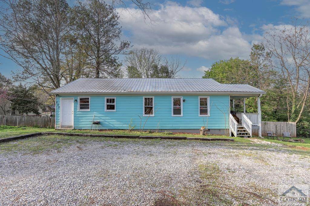 253 Magnolia Street - Photo 1