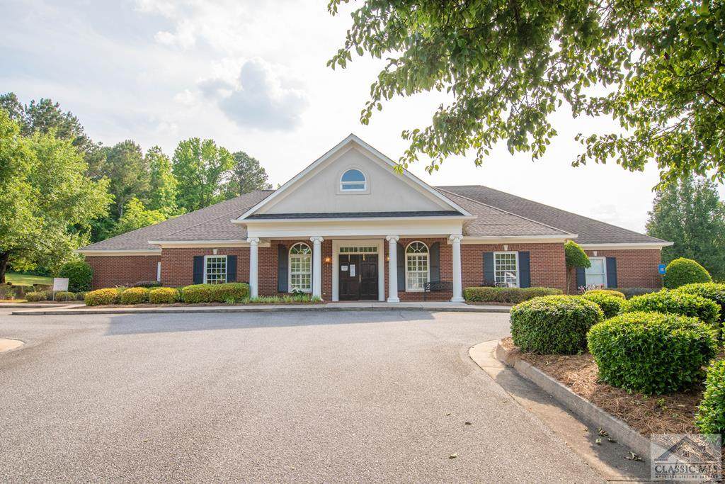 385 Hawthorne Lane - Photo 1