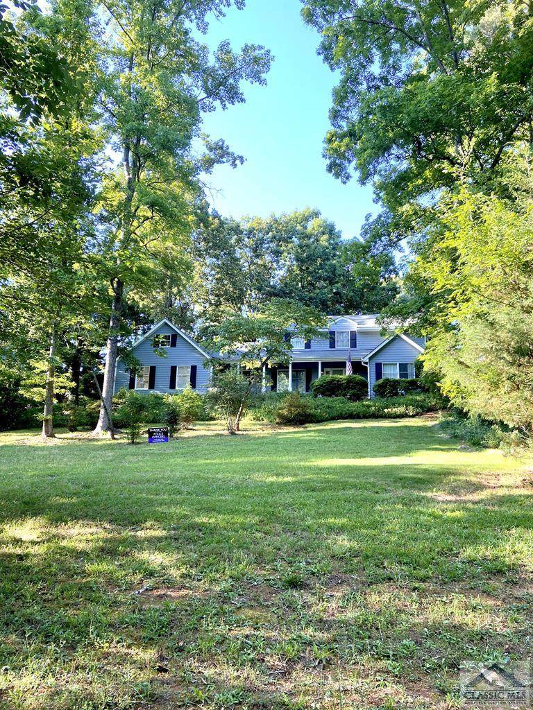 132 Lake Forest Circle - Photo 1
