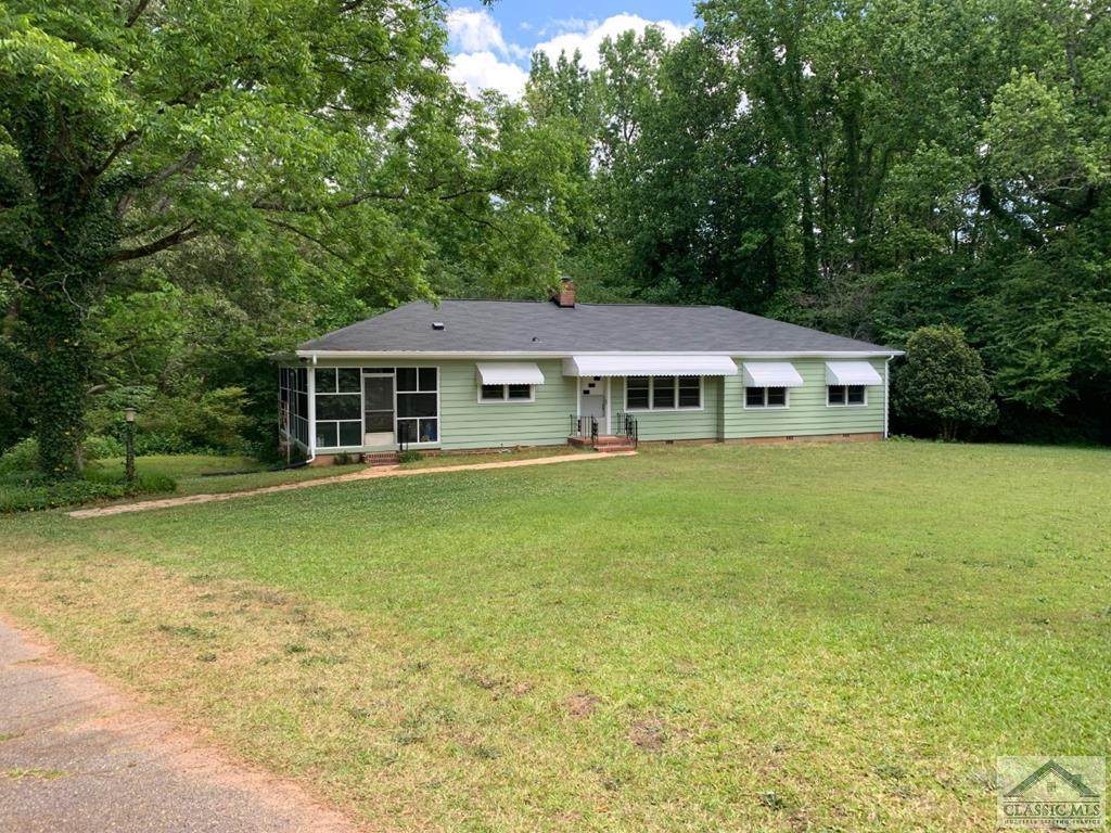 1635 Cherokee Road - Photo 1