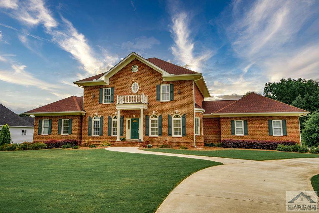 433 Fox Valley Drive - Photo 1