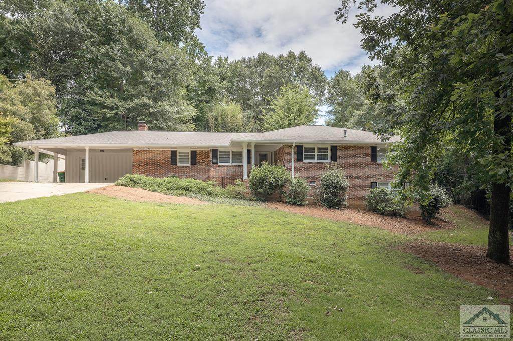 181 Colonial Drive - Photo 1