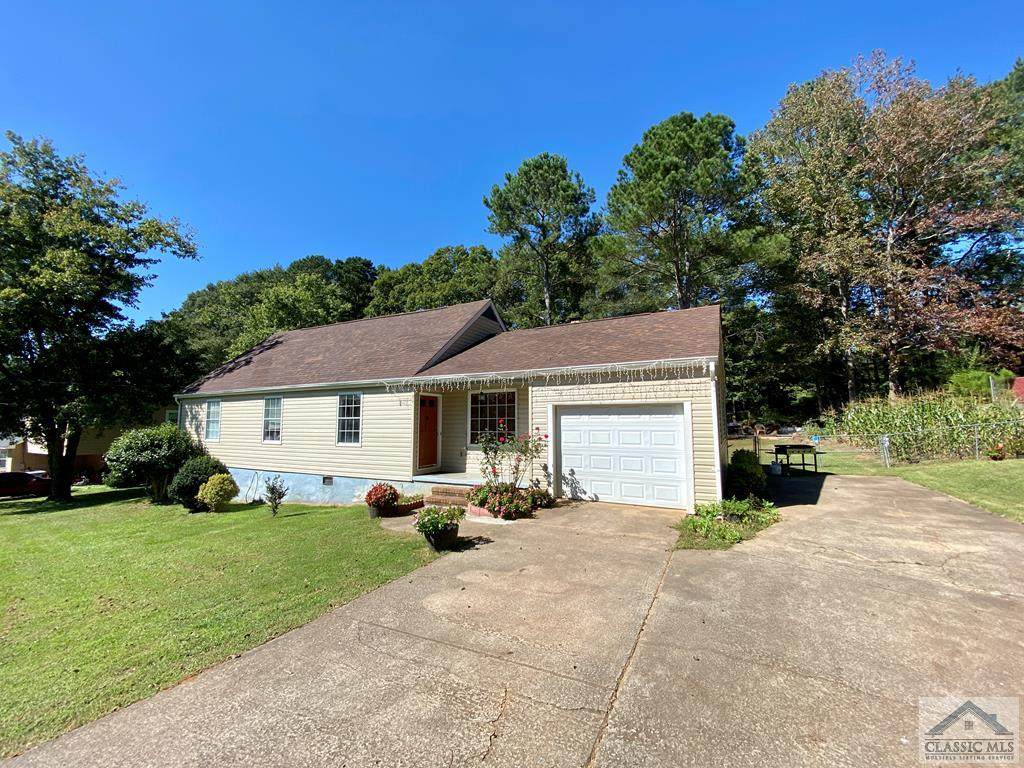 824 Academy Drive - Photo 1