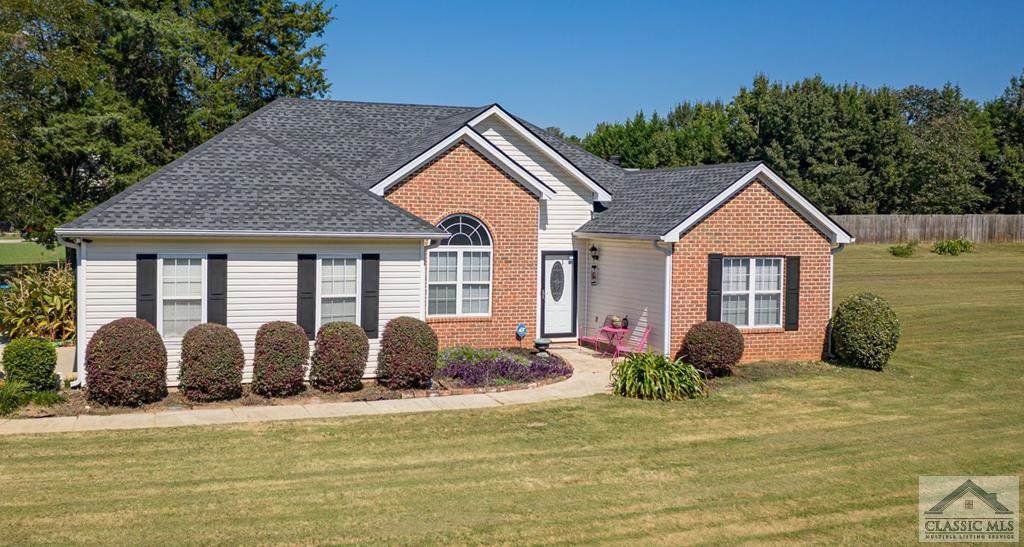 100 Stillwater Court - Photo 1