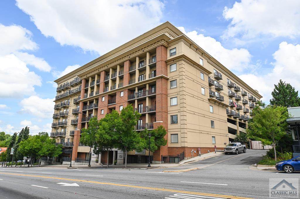250 Broad Street W - Photo 1