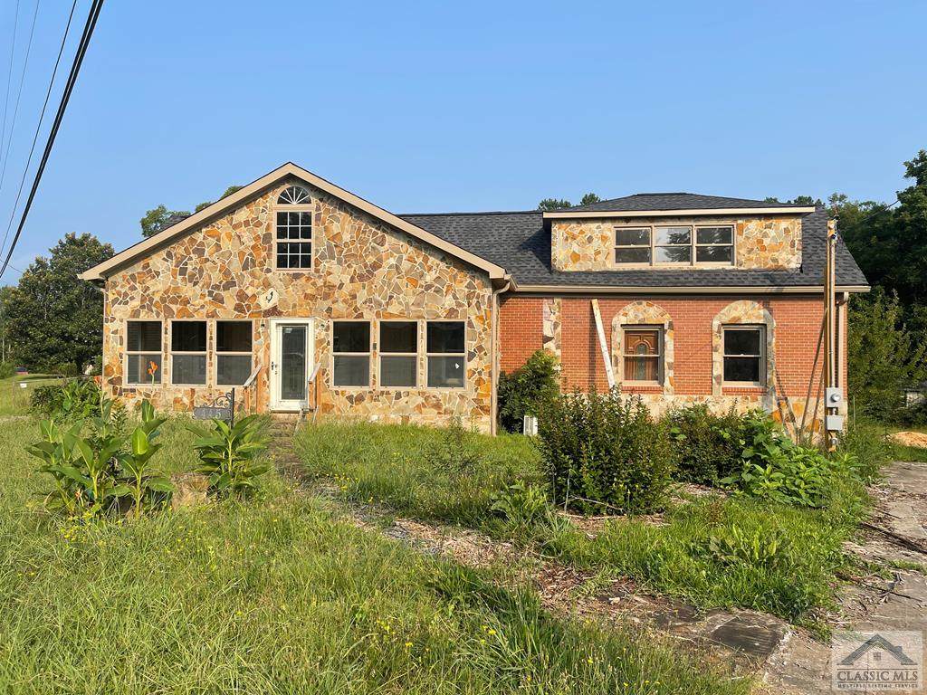 445 Hwy 83 - Photo 1