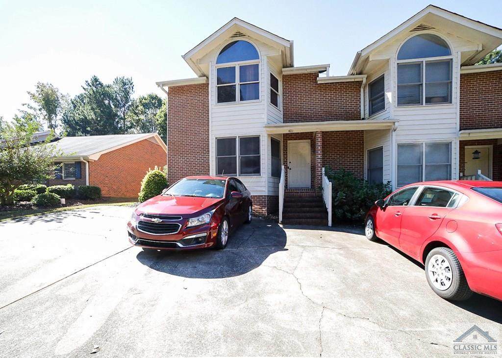 635 Huntington Road - Photo 1