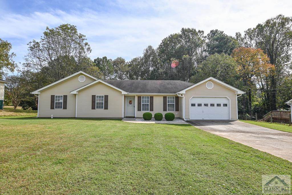 247 Helen Drive - Photo 1