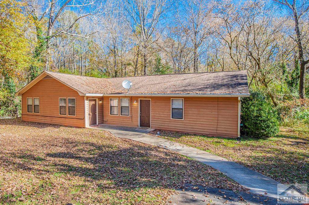 210 - 212 Laurie Drive - Photo 1