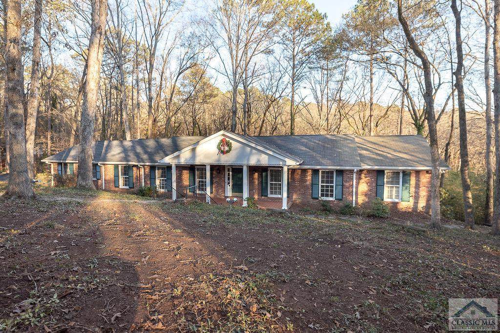 360 Glenwood Drive - Photo 1