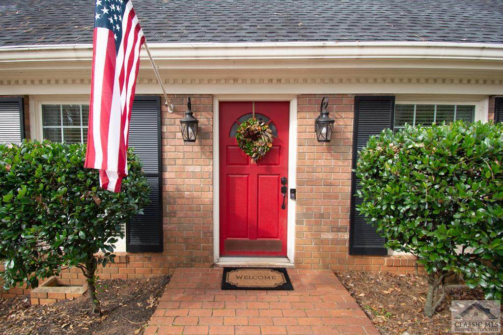 378 Beechwood Drive - Photo 1