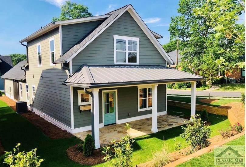 691 Oglethorpe Avenue - Photo 1