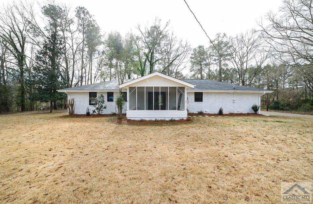 1070 Sunnyside Drive - Photo 1