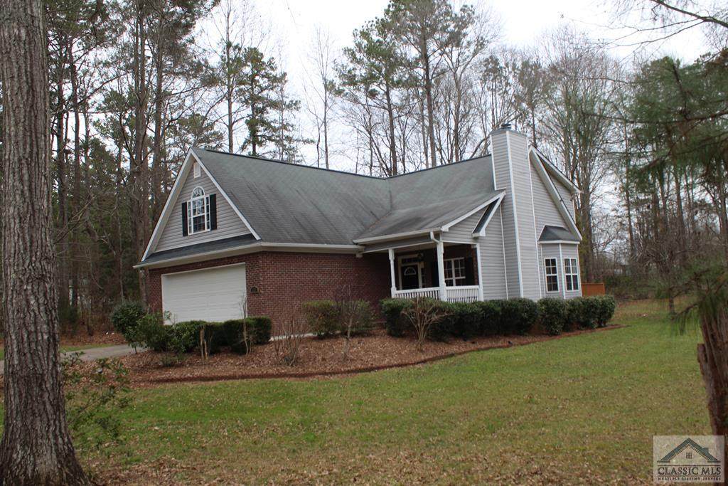 135 Michelle Lane - Photo 1
