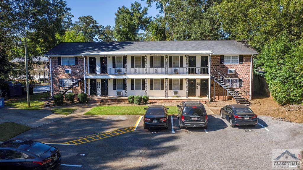 284 Bloomfield - Photo 1