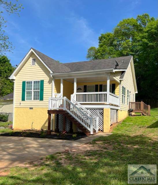 454 Peter Street N - Photo 1