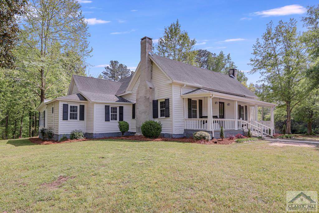 526 Elberton Road - Photo 1