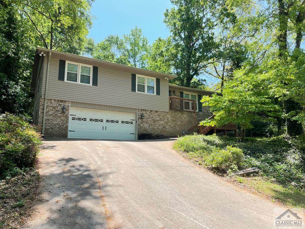 509 University Circle - Photo 1