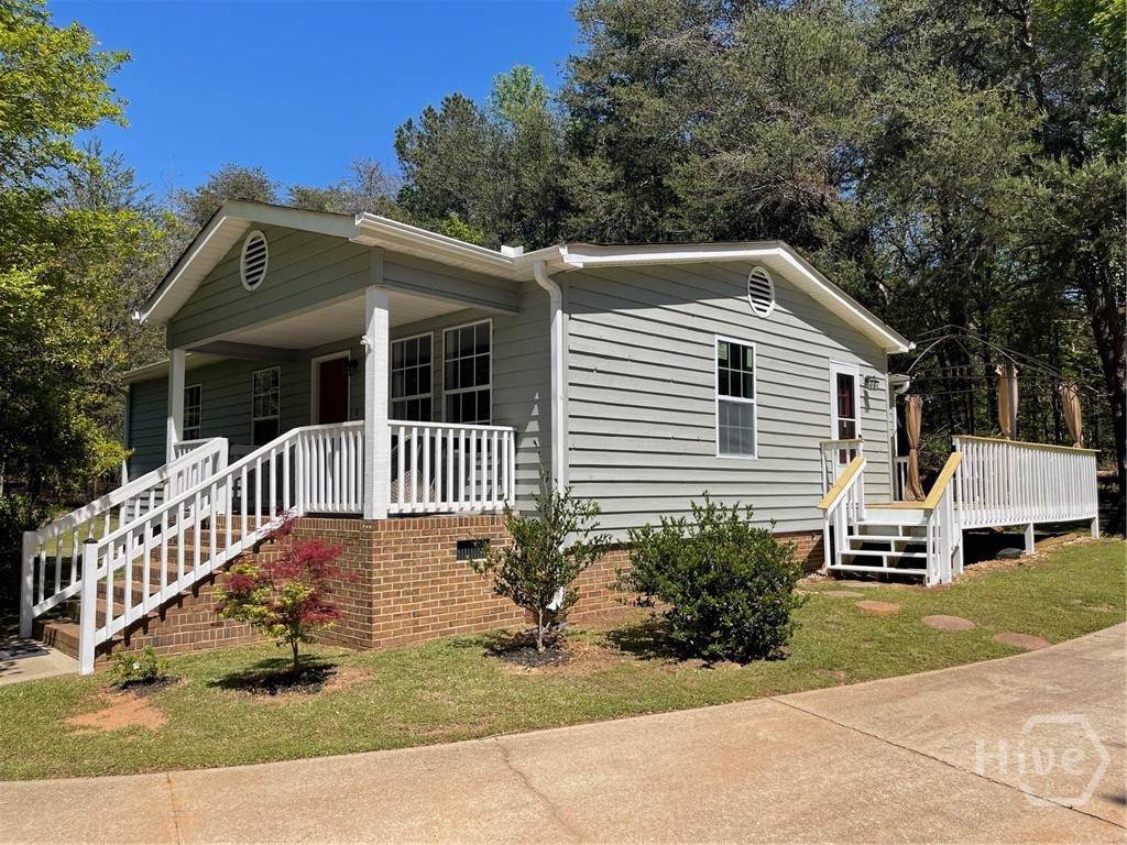 620 Hogan Drive - Photo 1