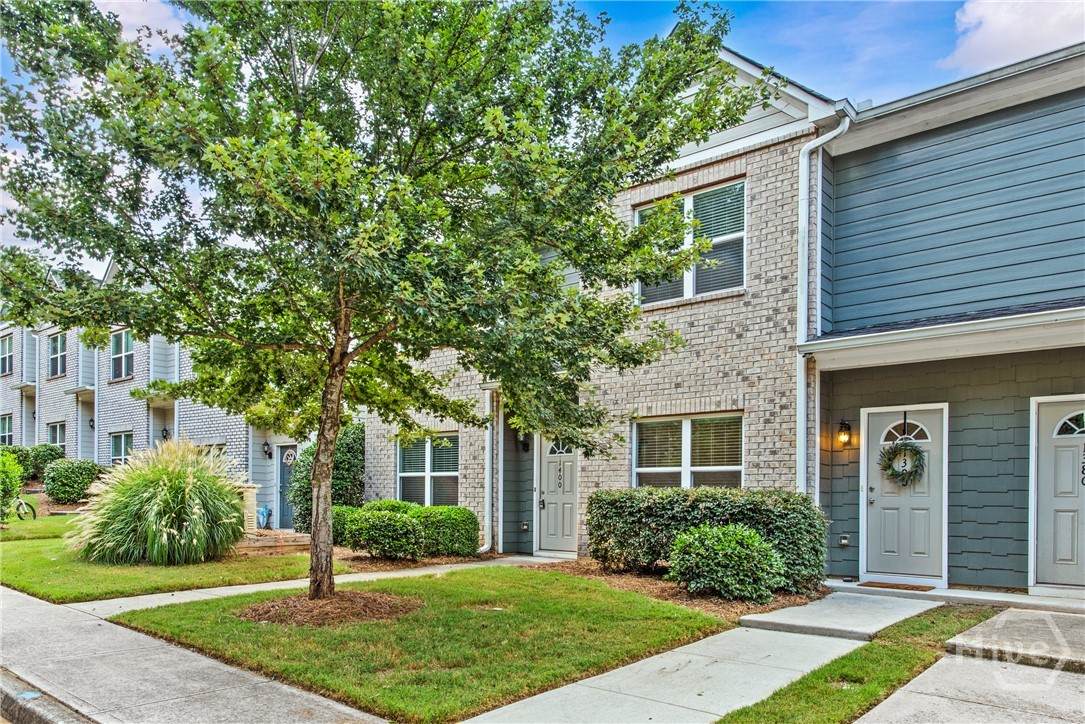 1390 Binghampton Circle - Photo 1