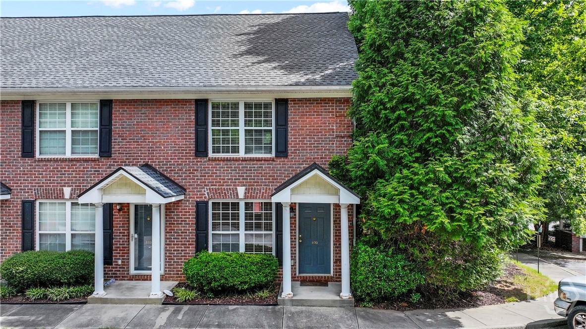 240 Cleveland Road - Photo 1