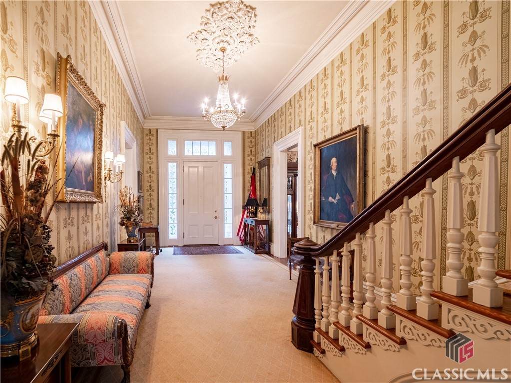 570 Prince Avenue - Photo 1