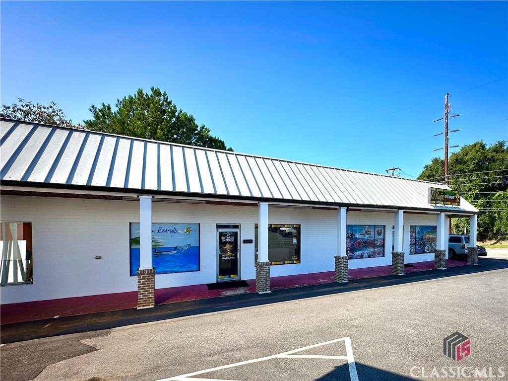 400 Hawthorne Avenue - Photo 1