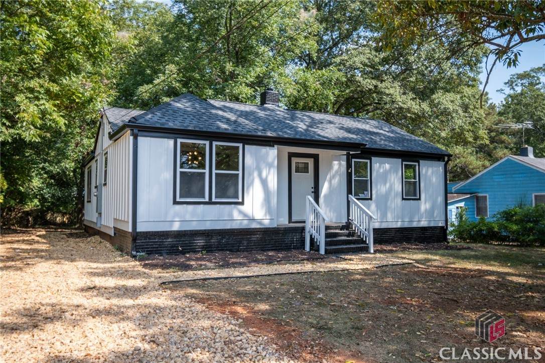 495 Clover Street - Photo 1